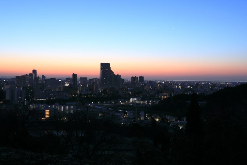 仙台の夜明けの風景